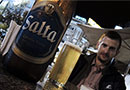 Pivo značky Salta nabízí restaurace s Saltě, Argentina